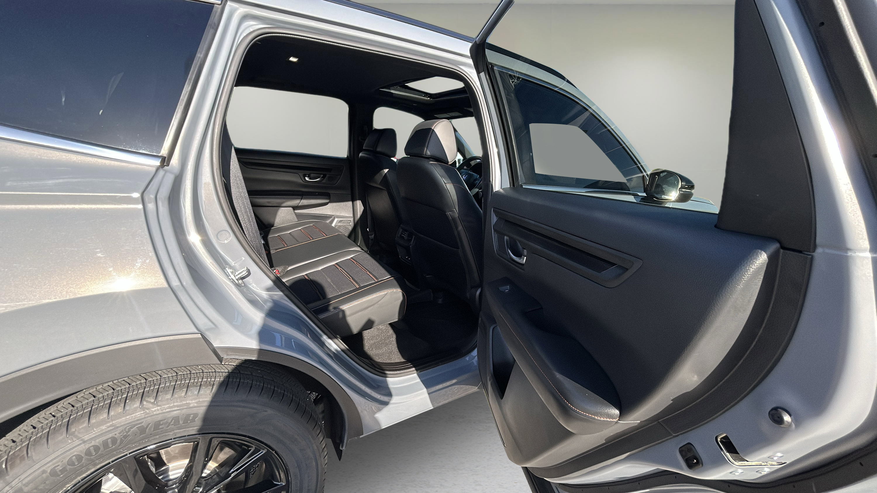 2024 Honda CR-V Hybrid Sport-L photo 13