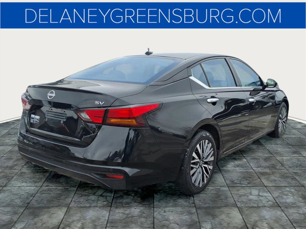 2023 Nissan Altima 2.5 SV photo 3