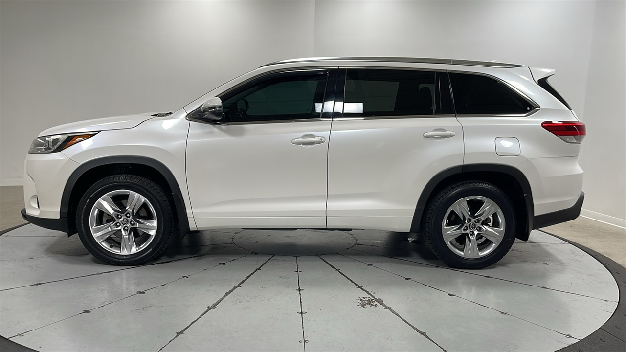 2018 Toyota Highlander Limited photo 8