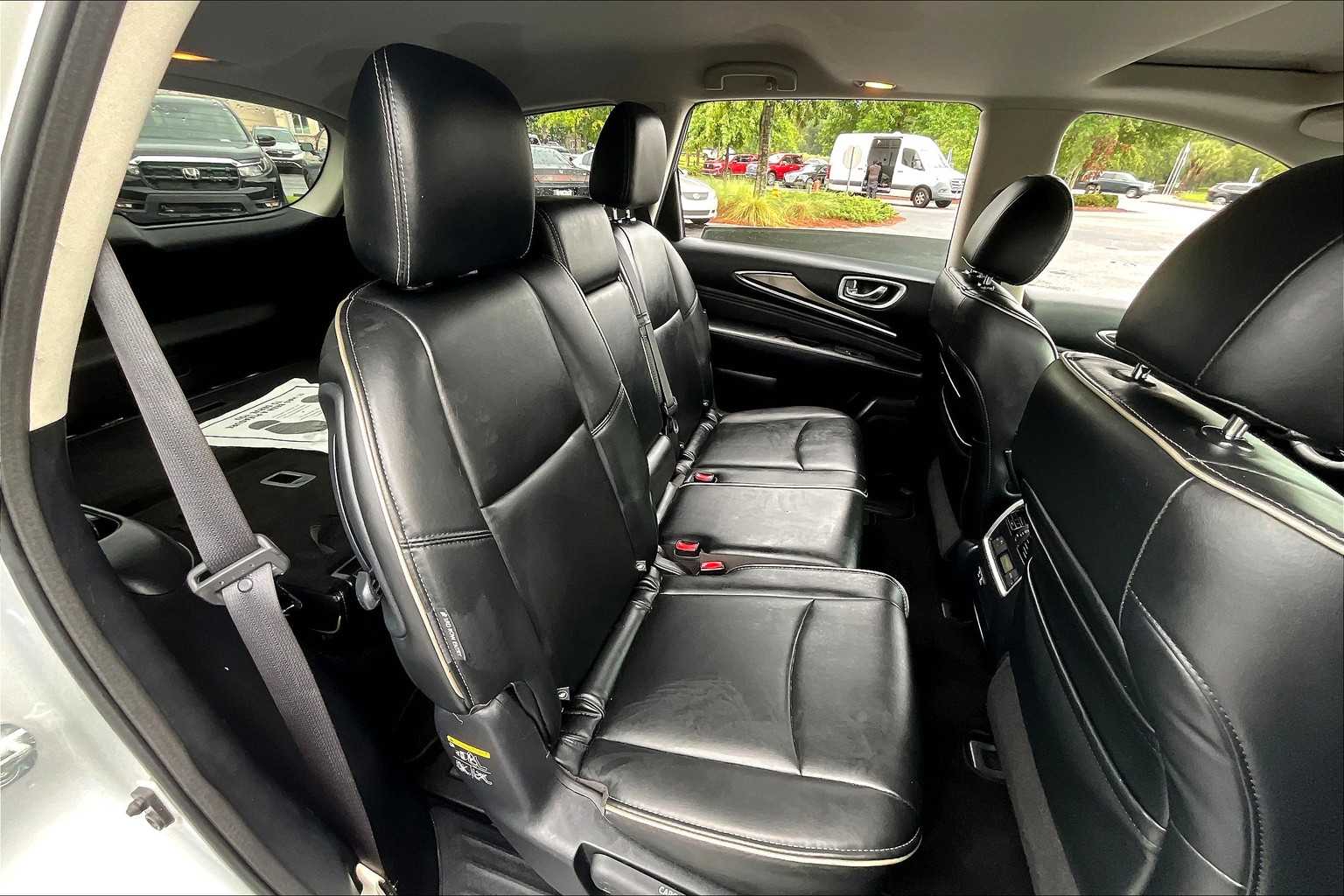 2020 Infiniti QX60 Pure photo 19
