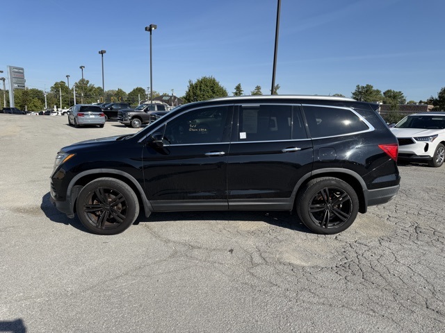 2018 Honda Pilot Touring photo 8