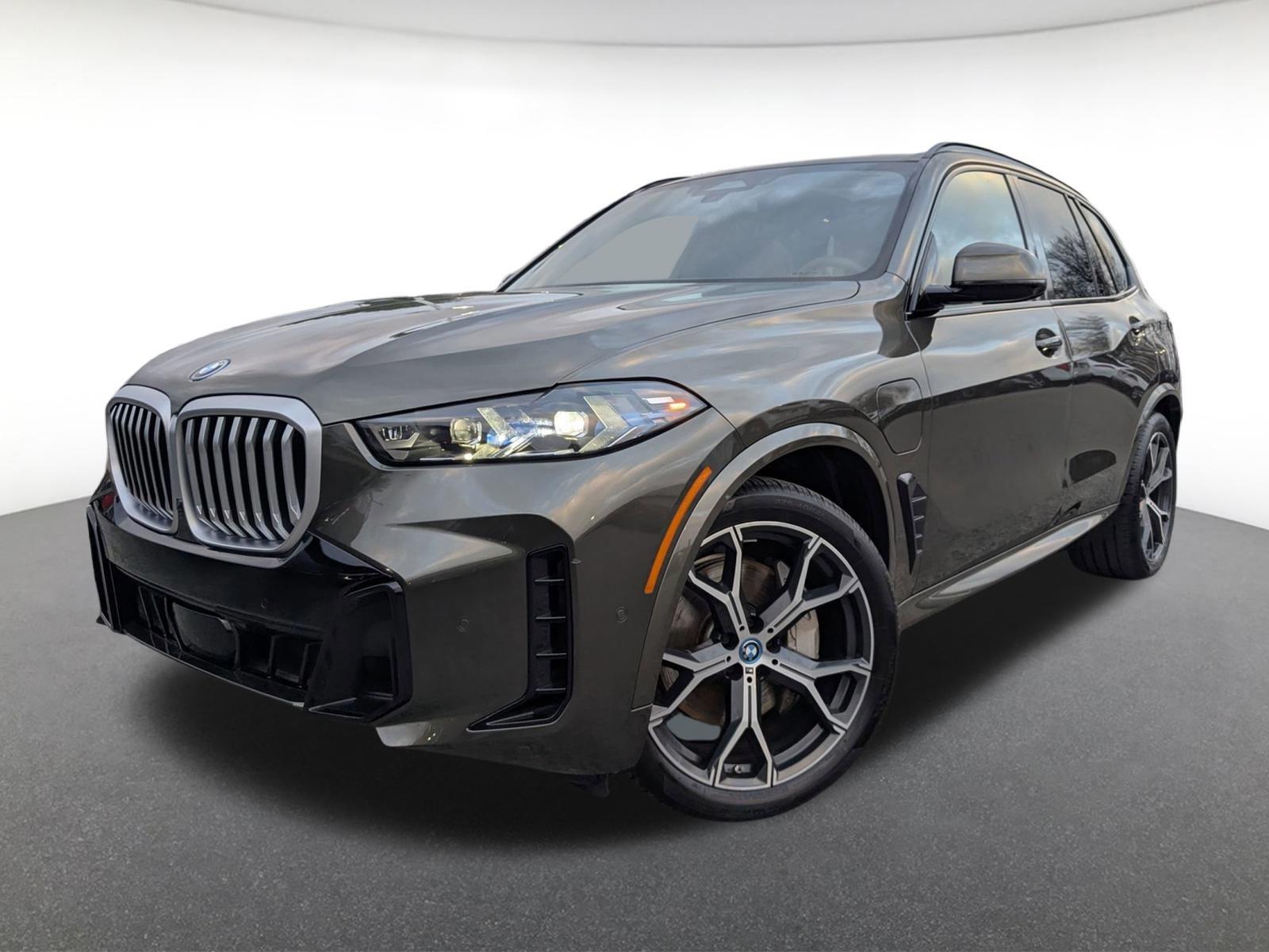2025 BMW X5 50e's photo