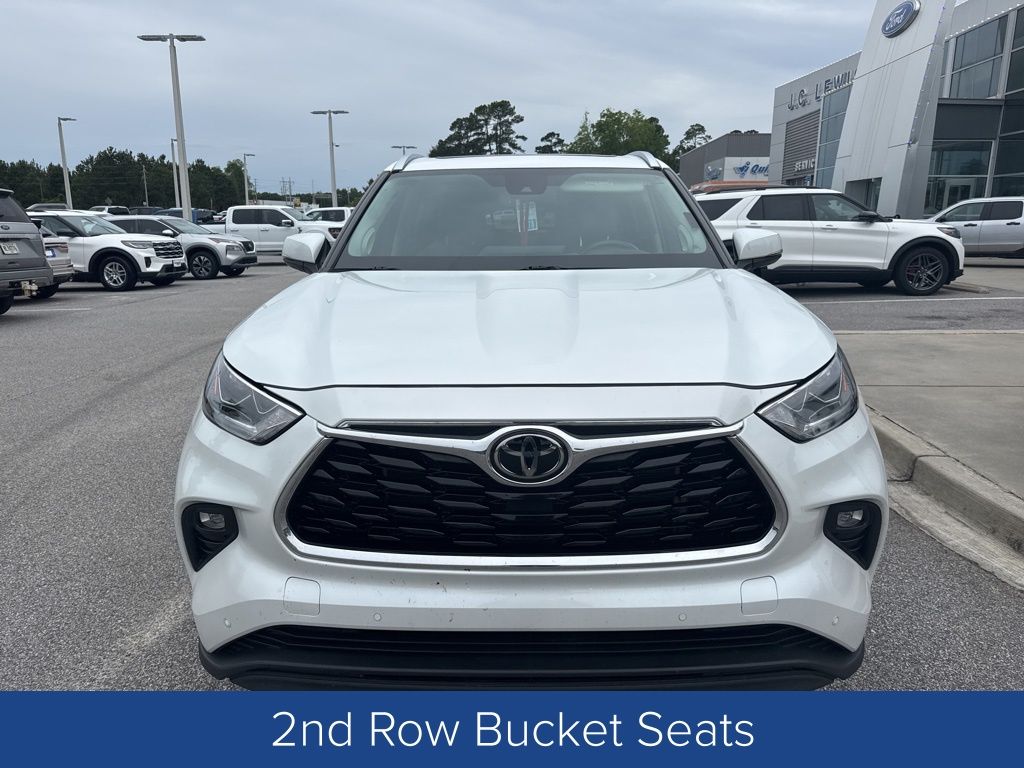 Image 4 of Pre-Owned 2023 Toyota Highlander Limited
