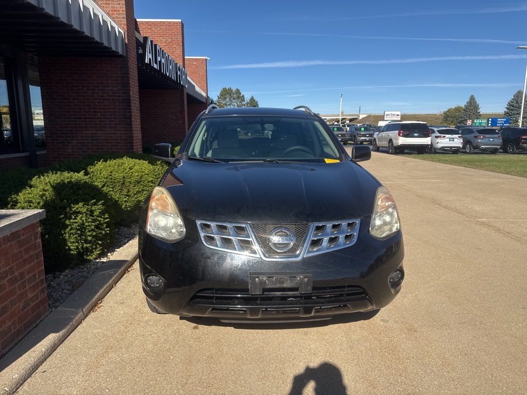 Used 2013 Nissan Rogue SV with VIN JN8AS5MV0DW615995 for sale in Monroe, WI