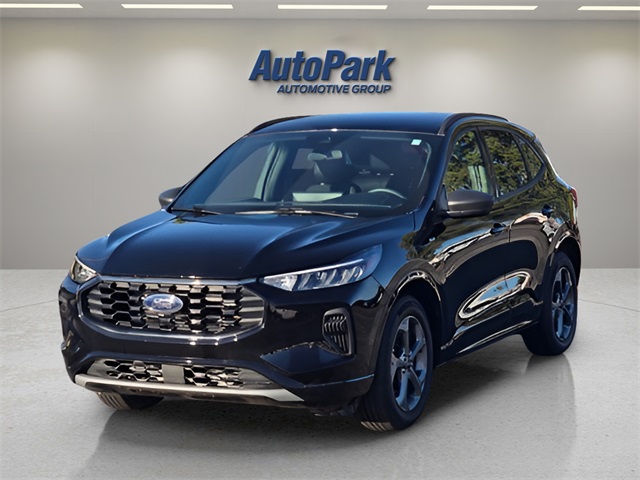 2023 Ford Escape ST-Line photo 3