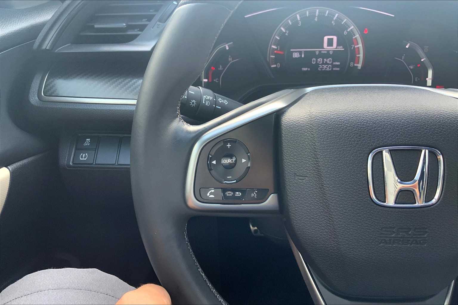 2018 Honda Civic Hatchback Sport photo 22