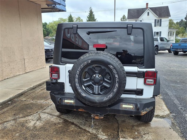 2016 Jeep Wrangler Unlimited Sport photo 4