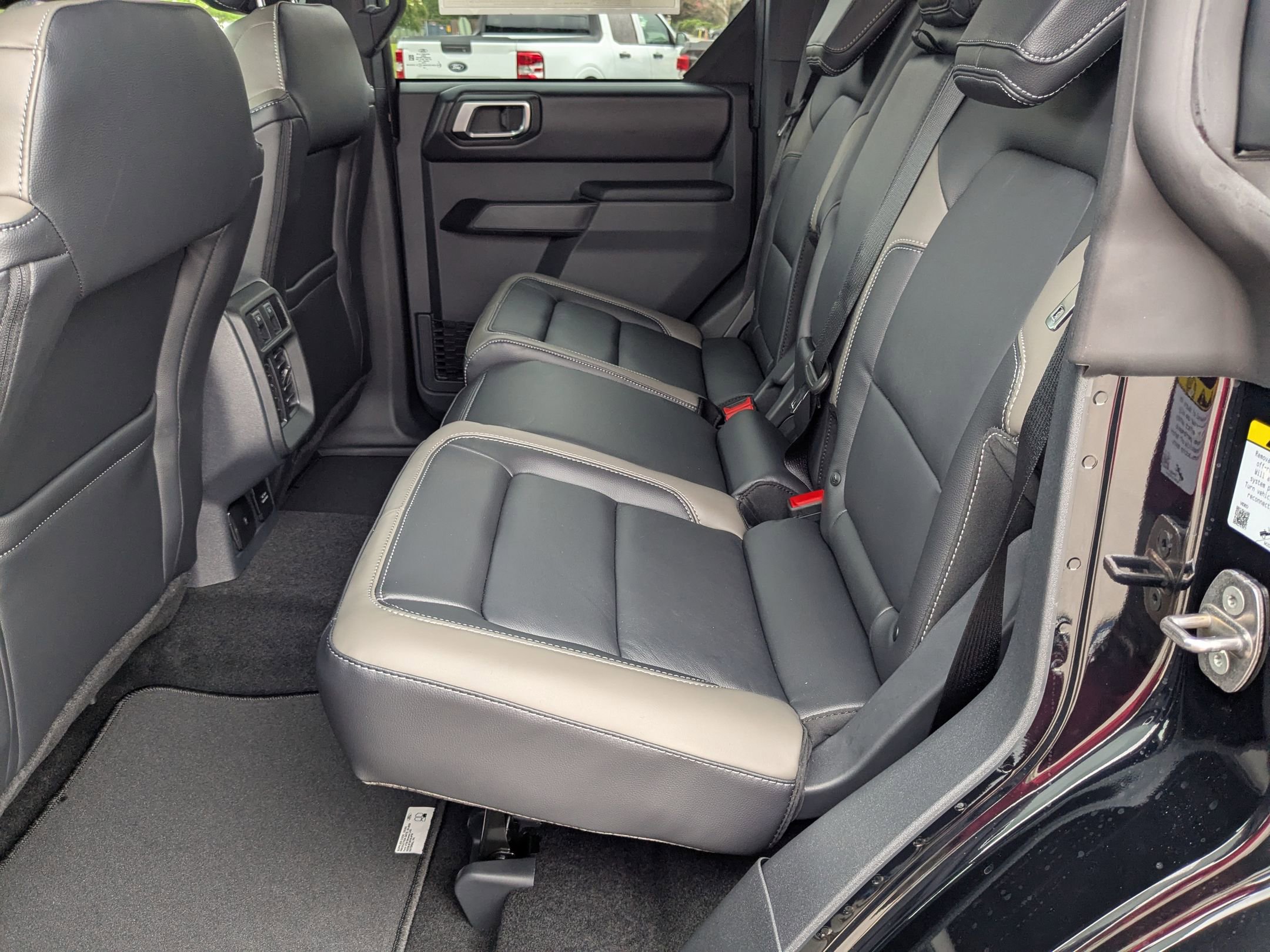 2025 Ford Bronco Outer Banks photo 26