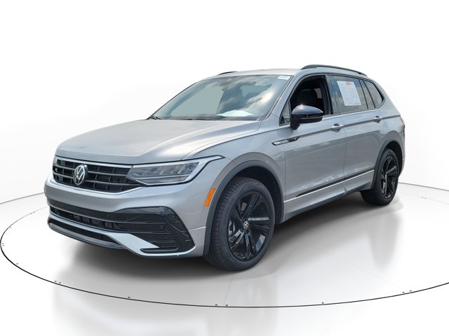 2024 Volkswagen Tiguan SE R-Line Black photo 2