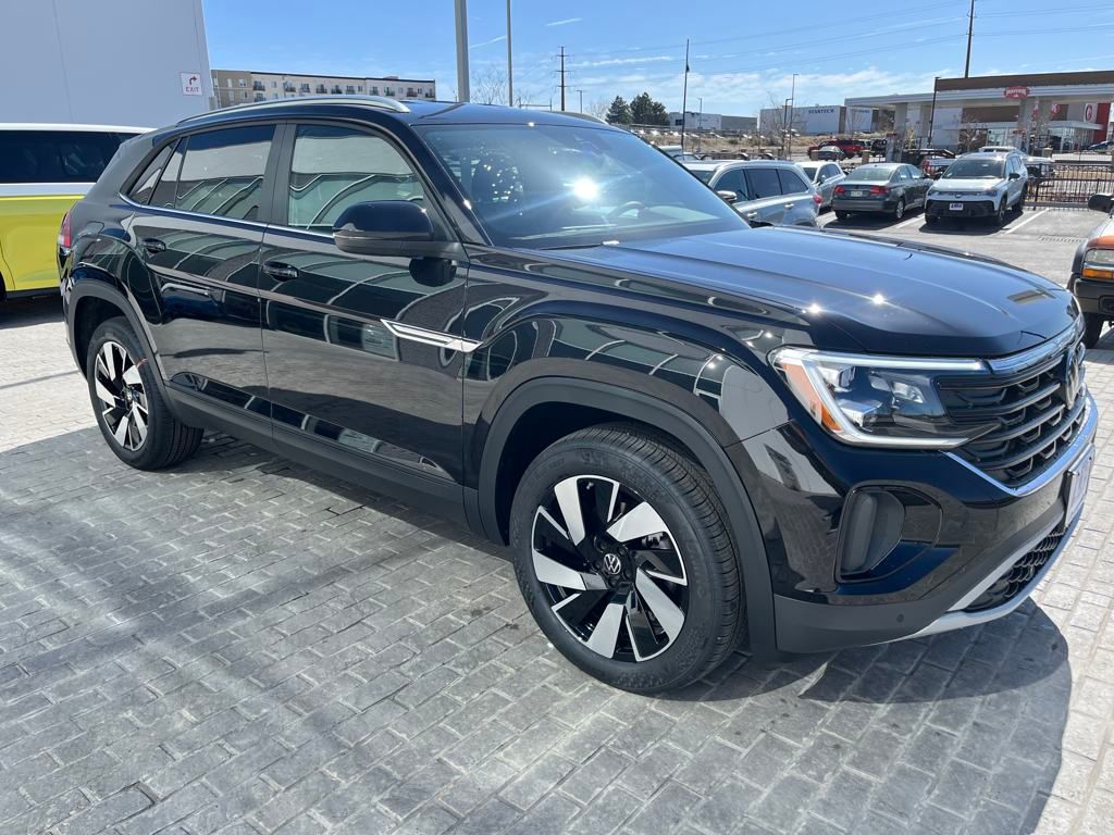 2025 Volkswagen Atlas Cross Sport SE Technology photo 7