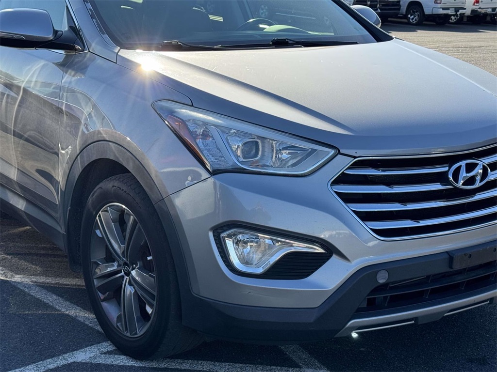 2015 Hyundai Santa Fe Limited photo 2
