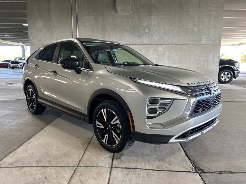 2024 Mitsubishi Eclipse Cross SE photo 2