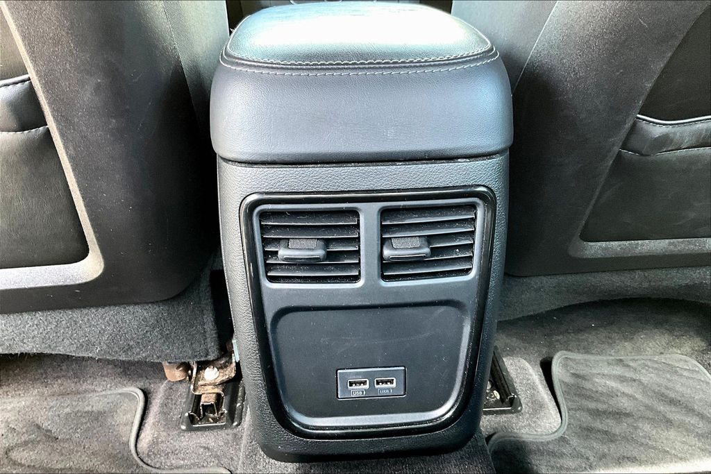 2019 Dodge Charger R/T photo 14