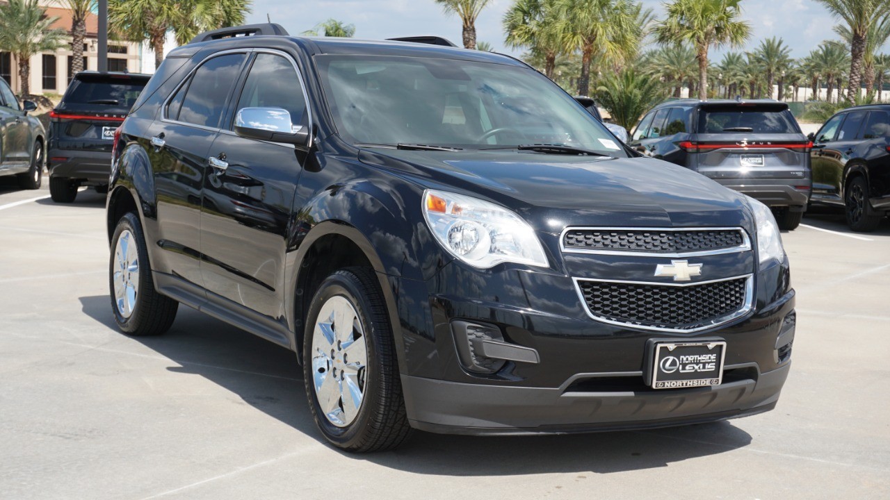 2015 Chevrolet Equinox LT photo 2