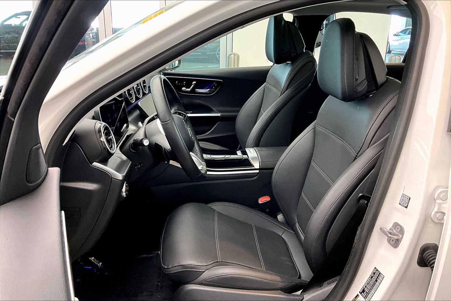 2025 Mercedes Benz C 300 Sedan photo 7