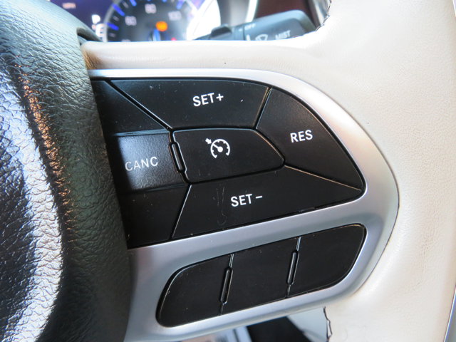 2020 Chrysler Pacifica Limited photo 24