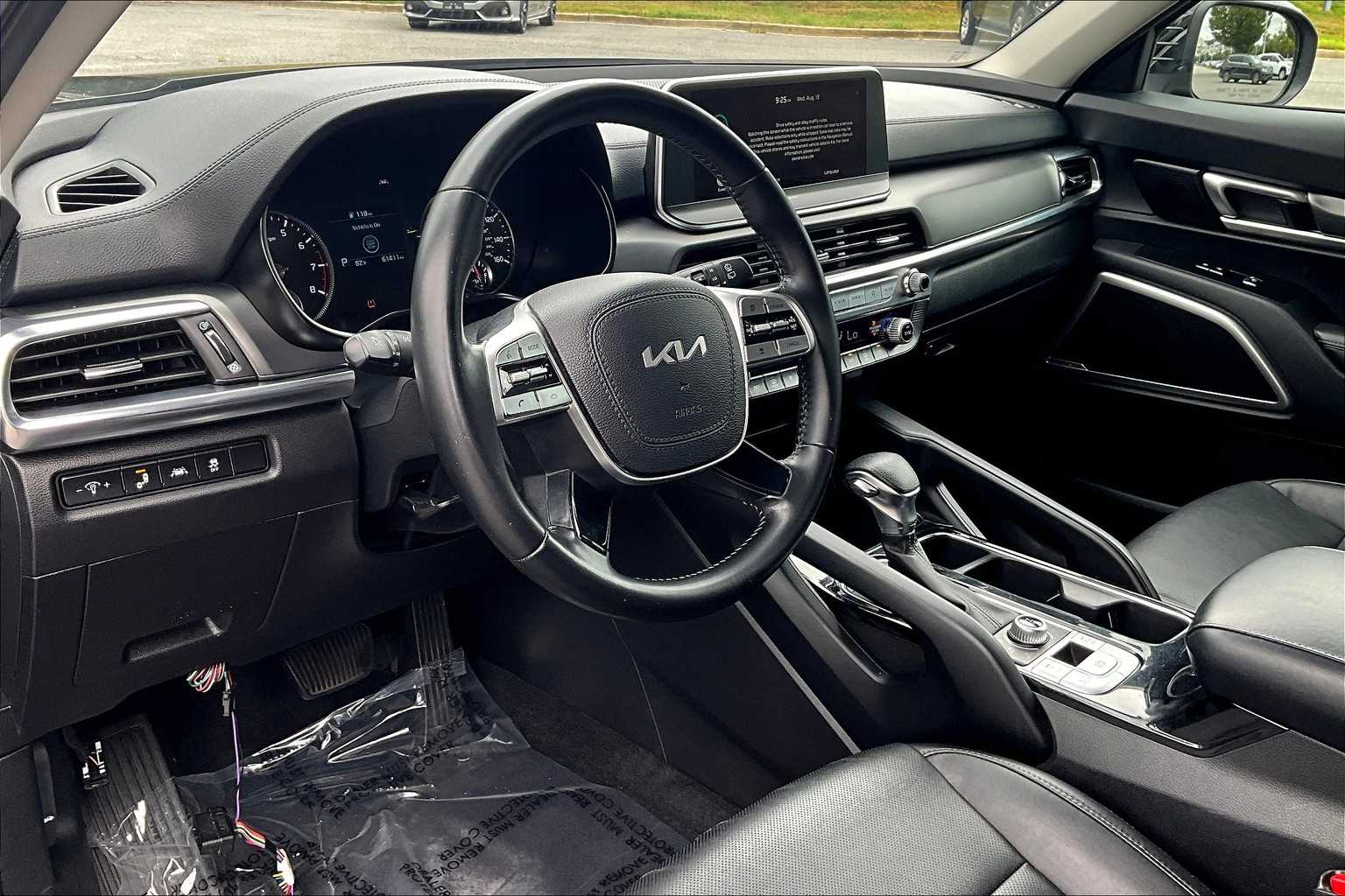 2022 Kia Telluride LX photo 15
