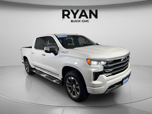 2023 Chevrolet Silverado 1500 High Country's photo