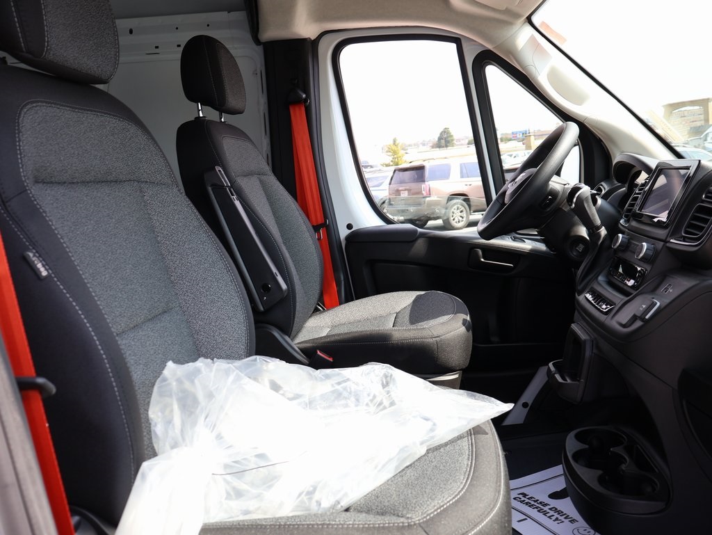 2025 Ram ProMaster 2500 photo 8
