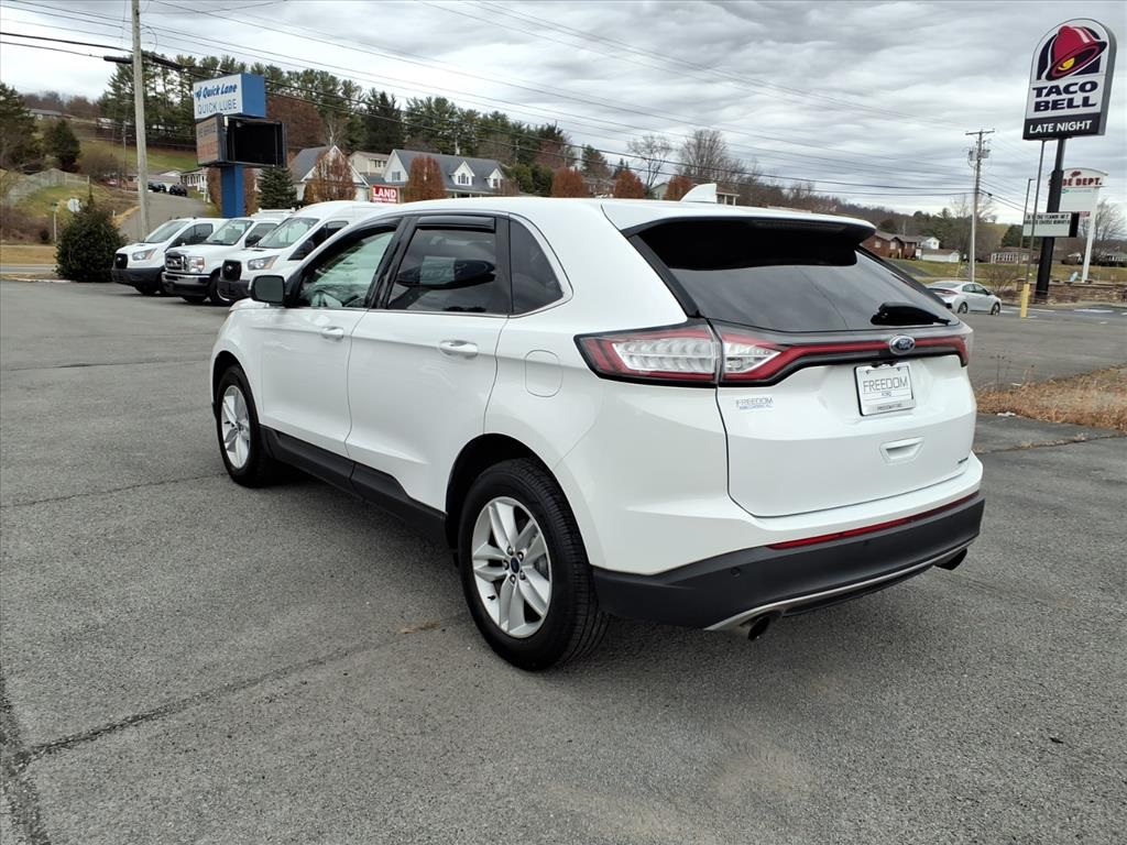 2017 Ford Edge SEL photo 3