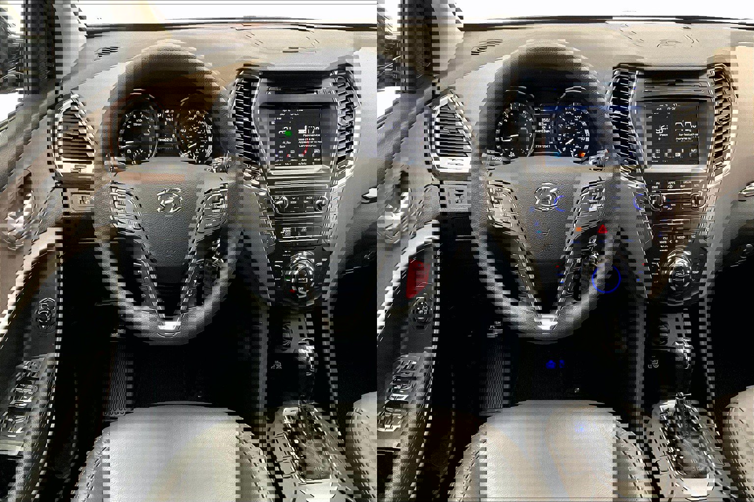 2017 Hyundai Santa Fe SE photo 2