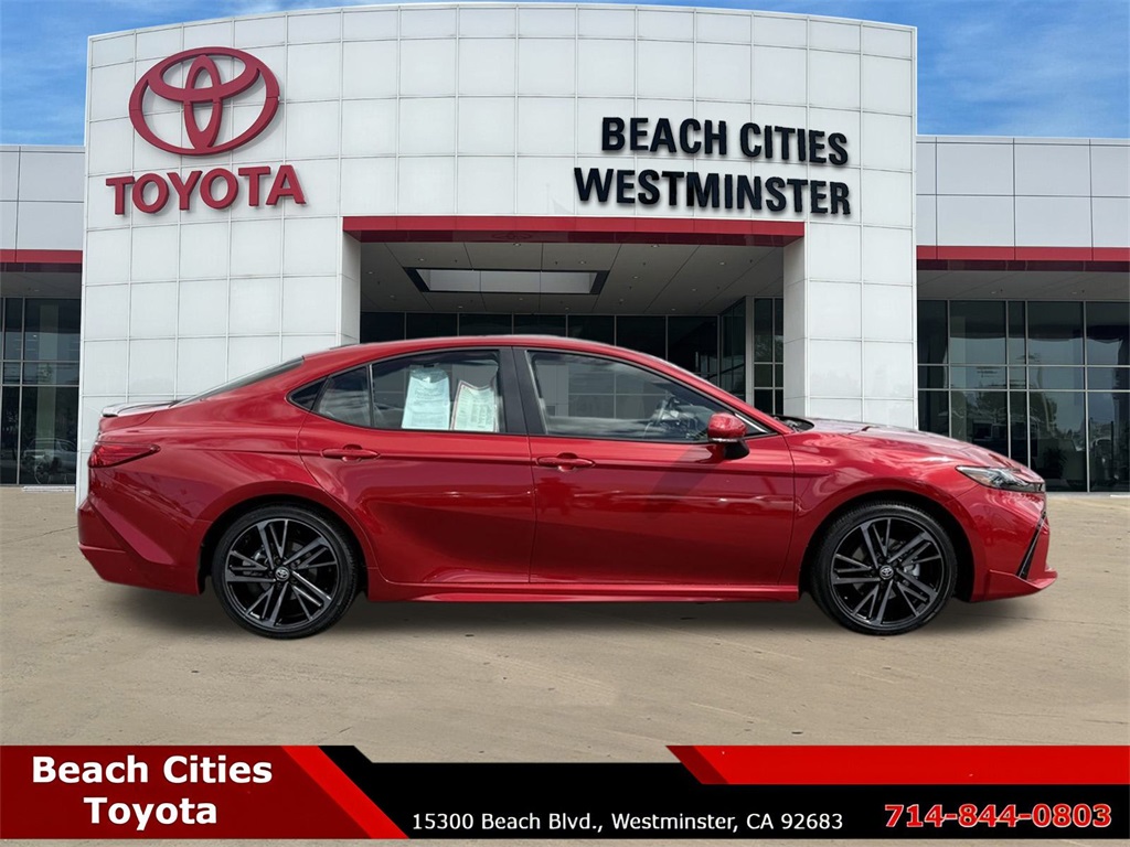 2025 Toyota Camry XSE photo 9