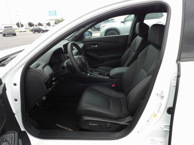 2025 Honda Accord Hybrid Sport-L photo 10