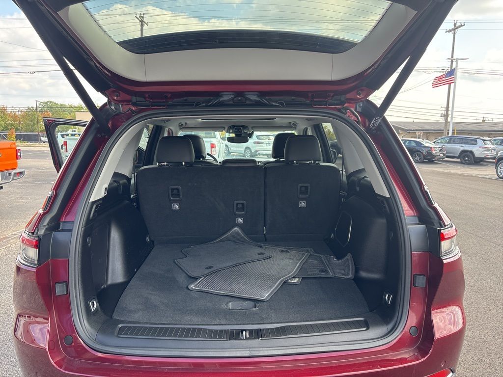2023 Jeep Cherokee Base photo 9