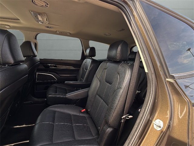 2022 Kia Telluride EX photo 16
