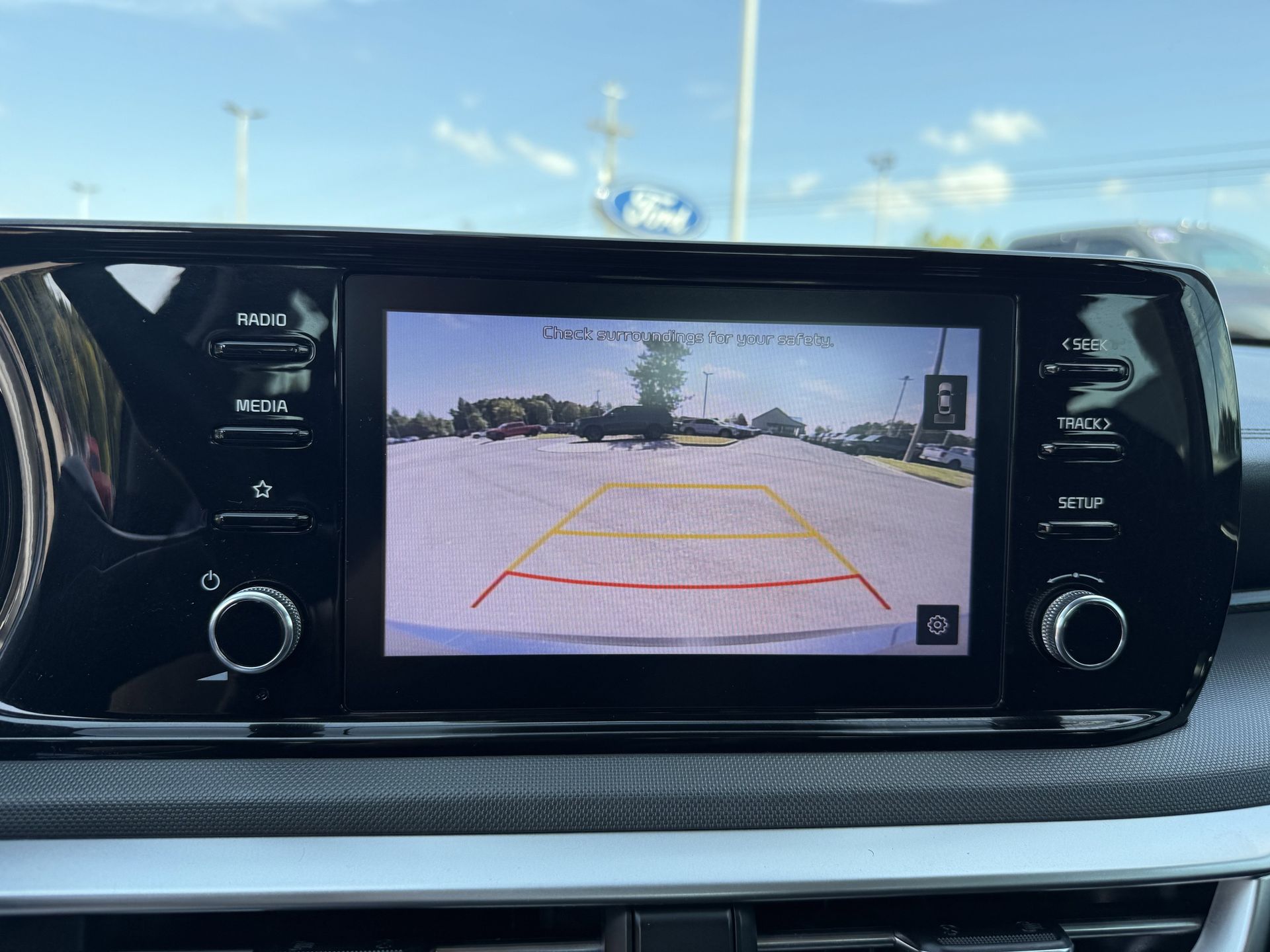 2022 Kia K5 LXS photo 2