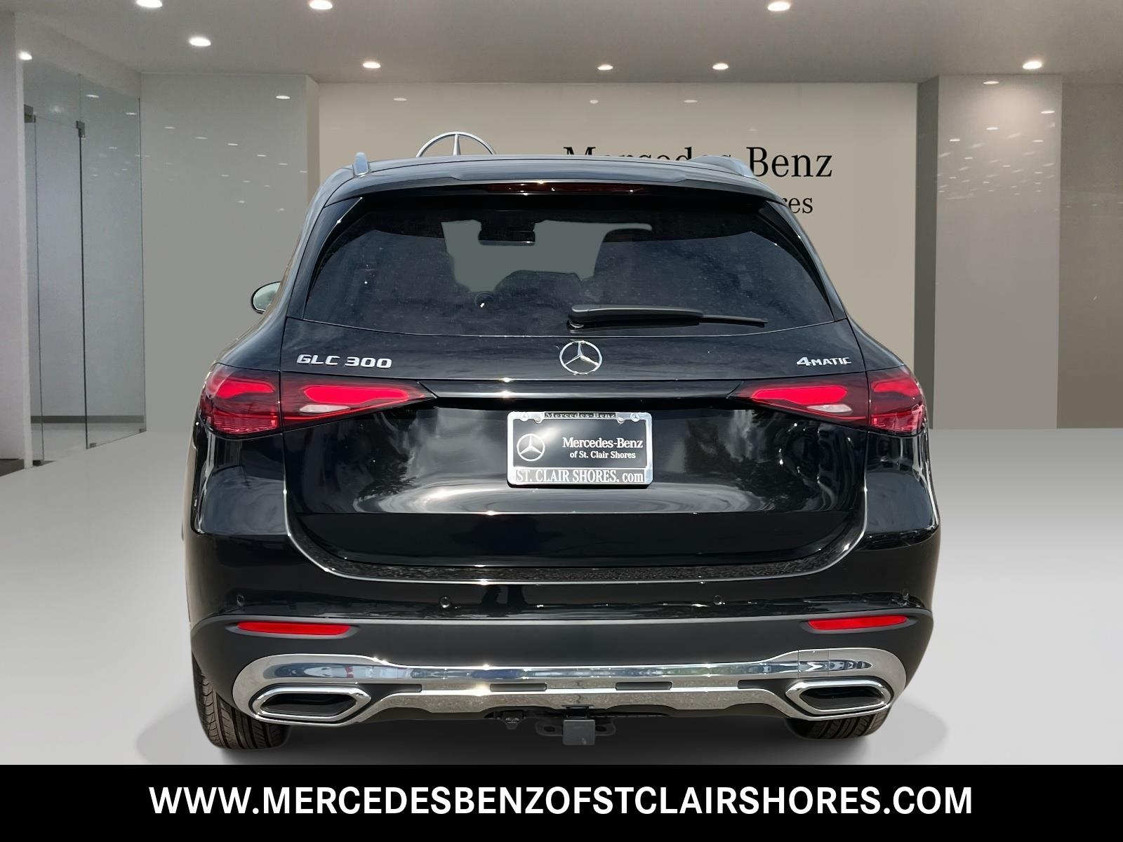 2026 Mercedes Benz GLC 300 4MATIC photo 3