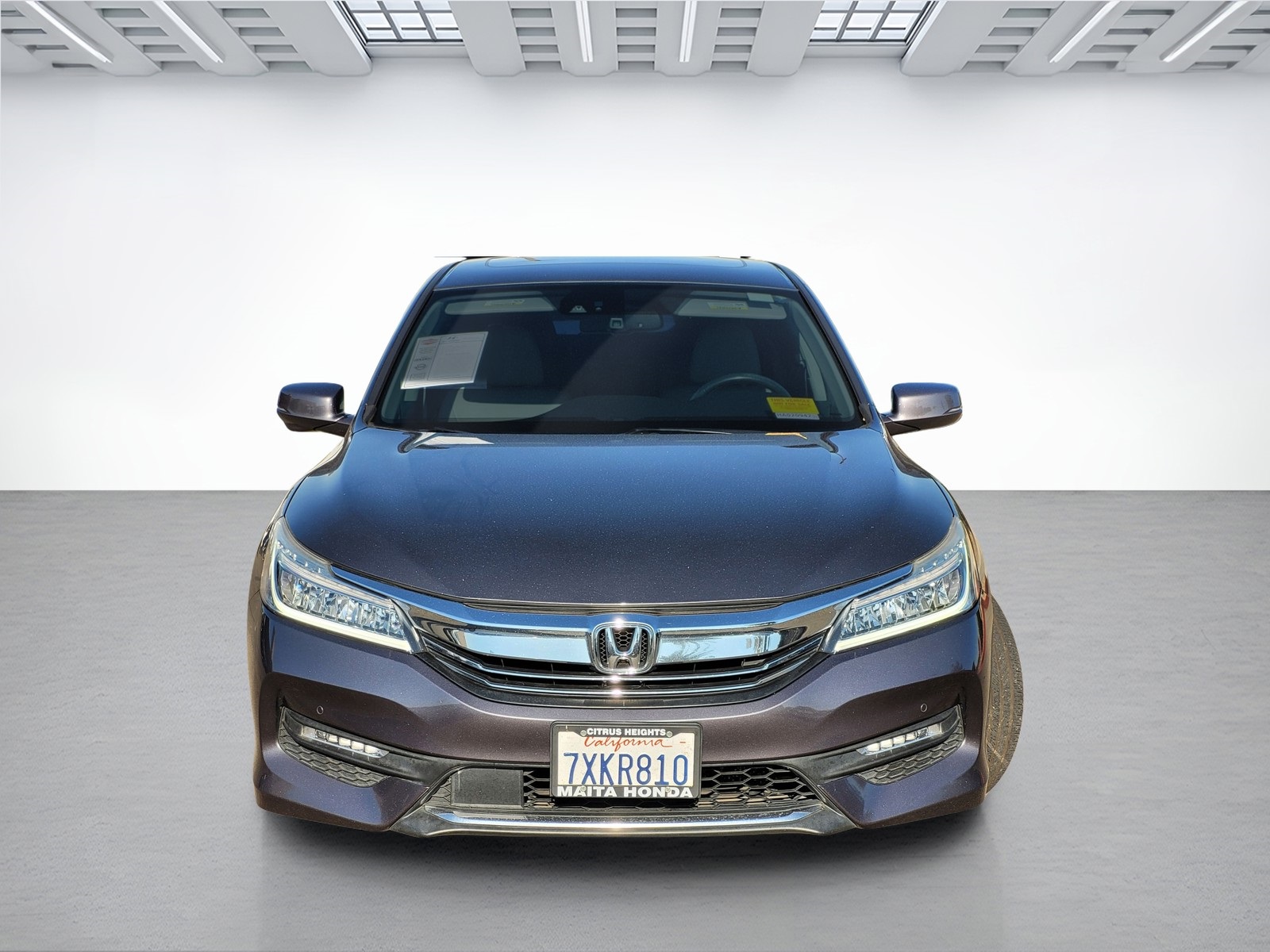 2017 Honda Accord Touring photo 2