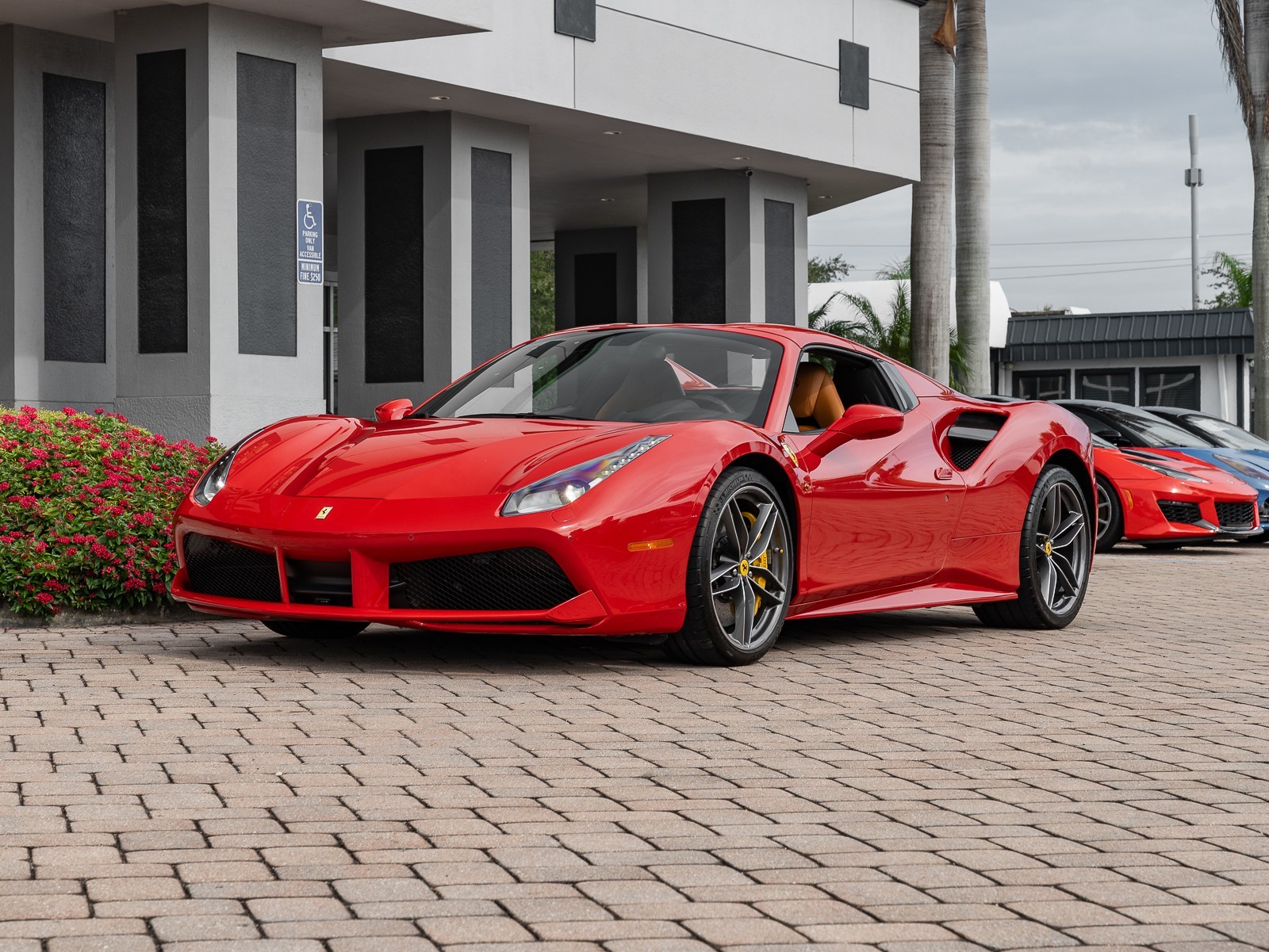 2019 Ferrari 488 Spider photo 21