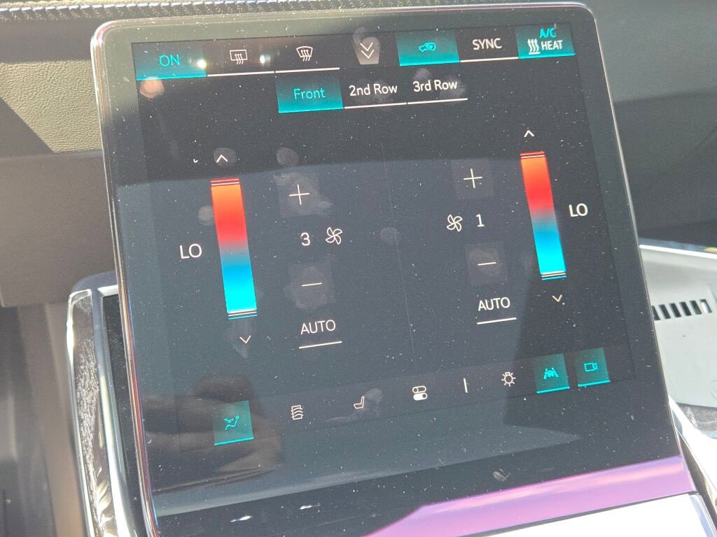 2026 Cadillac Escalade IQ Luxury photo 25