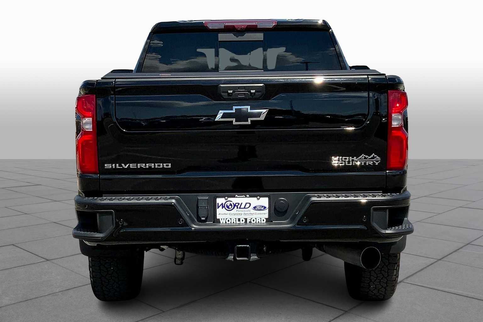 2024 Chevrolet Silverado 2500HD High Country photo 4