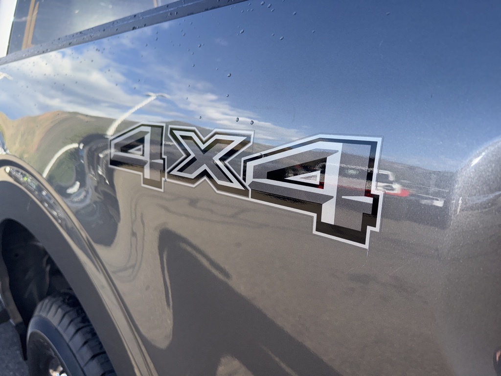 2024 Ford F-150 XLT photo 7