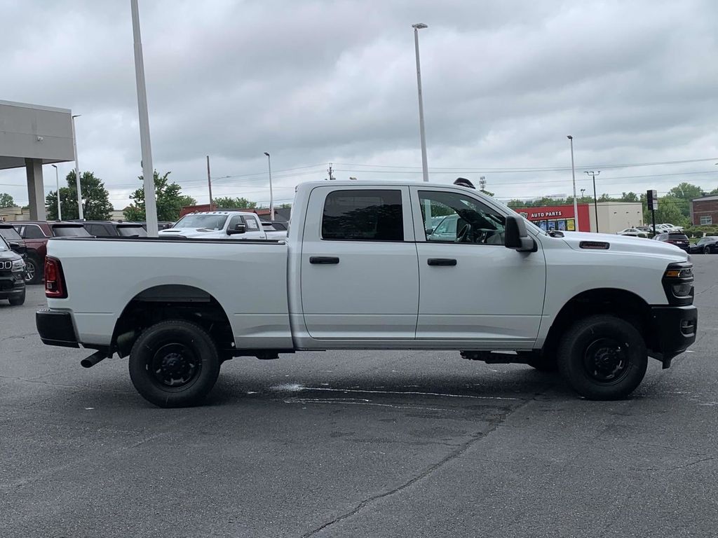 2025 Ram 2500 Tradesman photo 8