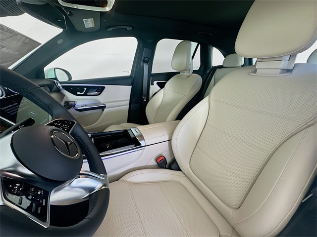 2026 Mercedes Benz GLC 300 photo 19