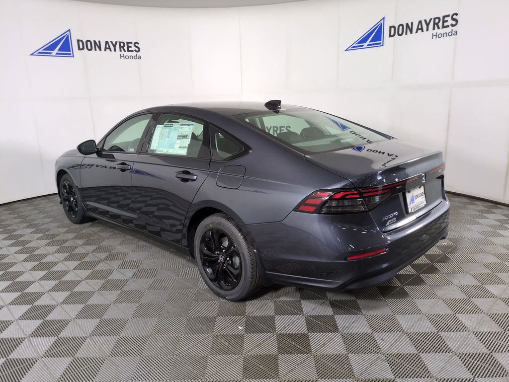 2025 Honda Accord SE photo 3