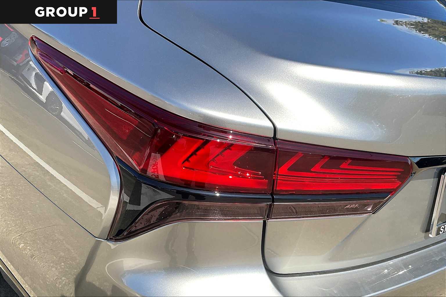 2025 Lexus LS 500 F SPORT photo 25