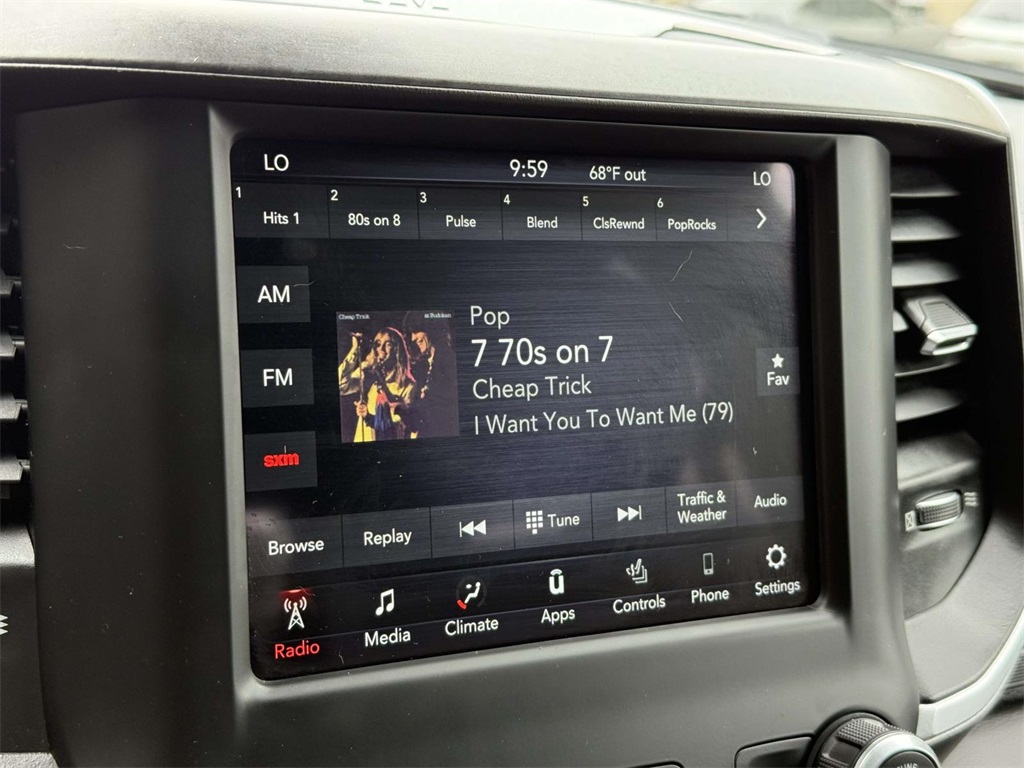 2021 Ram 1500 Big Horn Lone Star photo 3