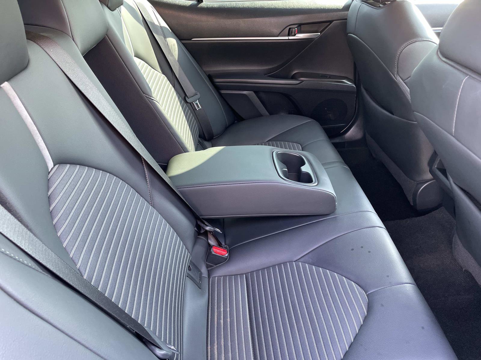 2023 Toyota Camry SE photo 19