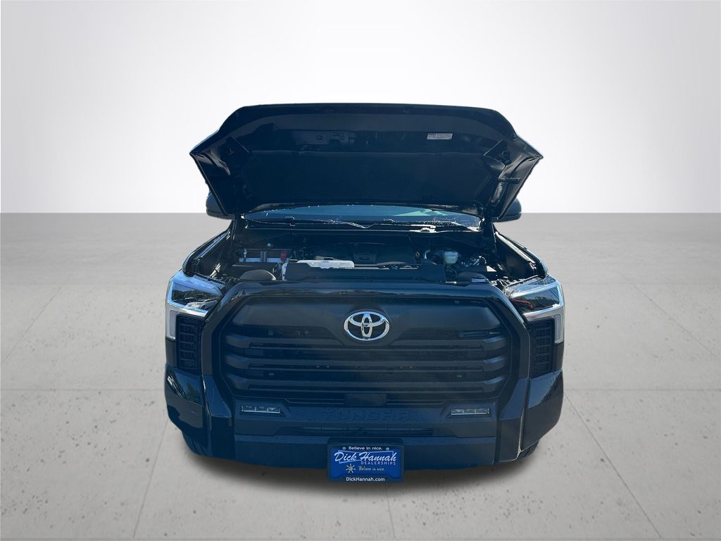 2026 Toyota Tundra SR5 CrewMax photo 4