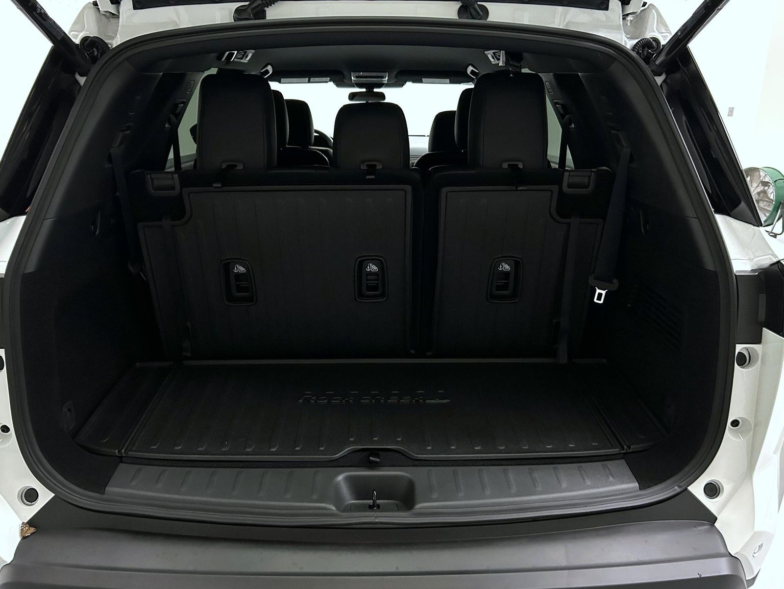 2025 Nissan Pathfinder Rock Creek photo 8