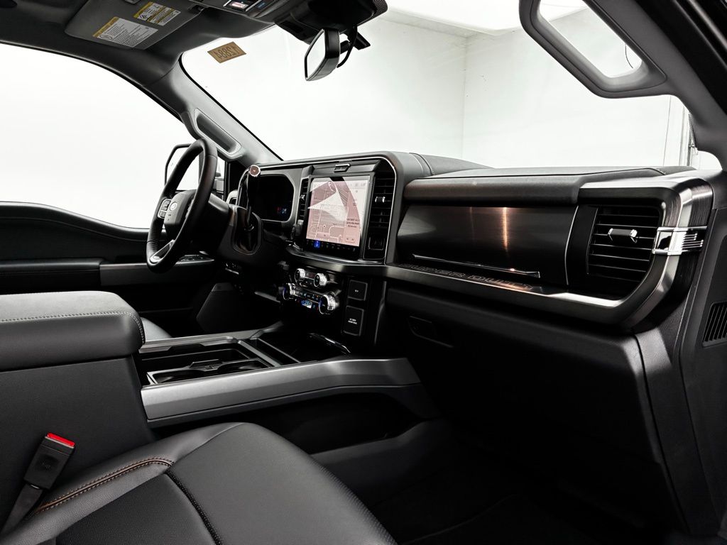 2026 Ford F-250 Lariat photo 29