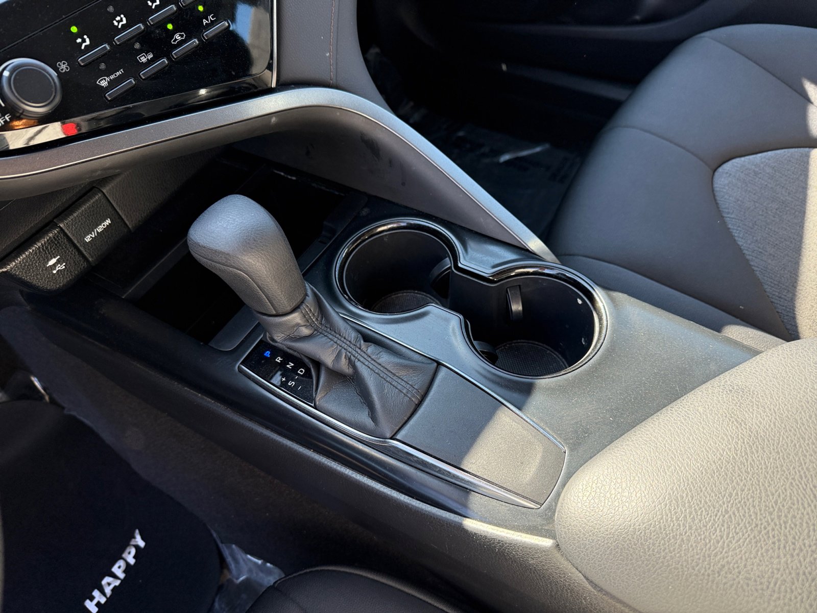 2019 Toyota Camry L photo 13