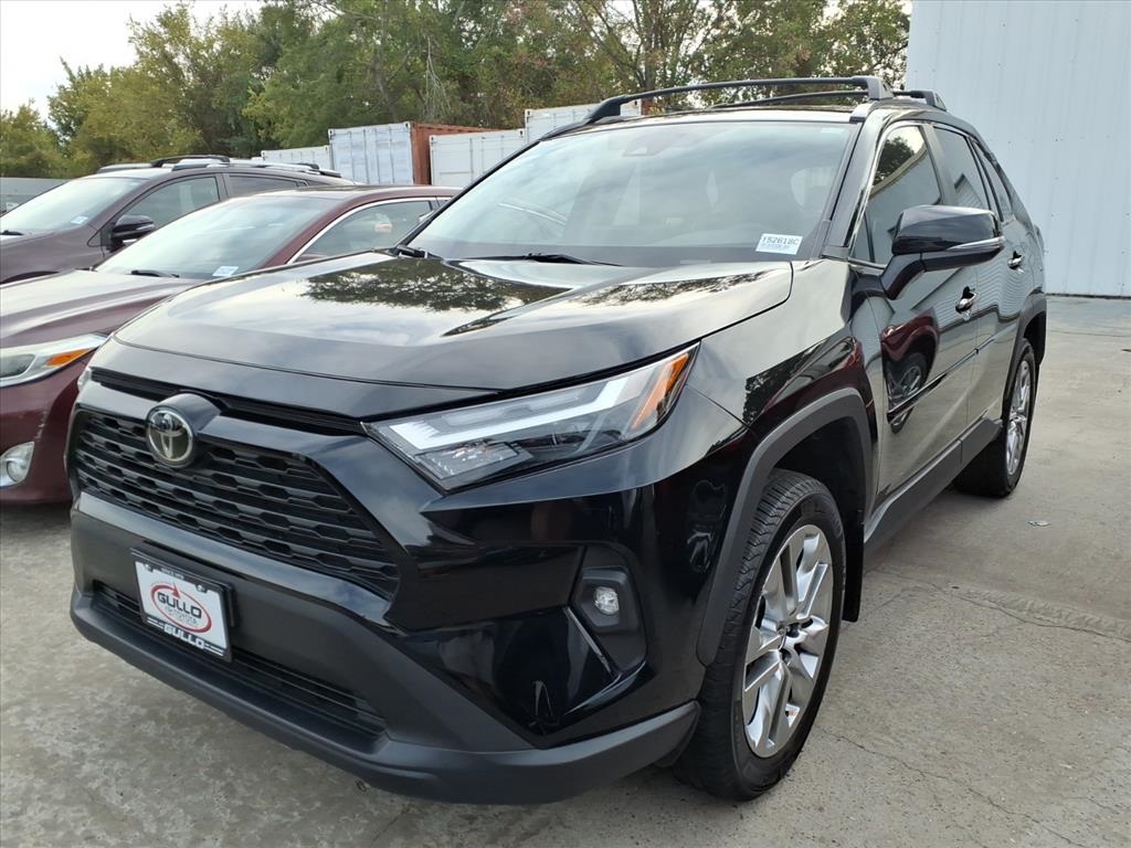 2024 Toyota RAV4 XLE Premium photo 2