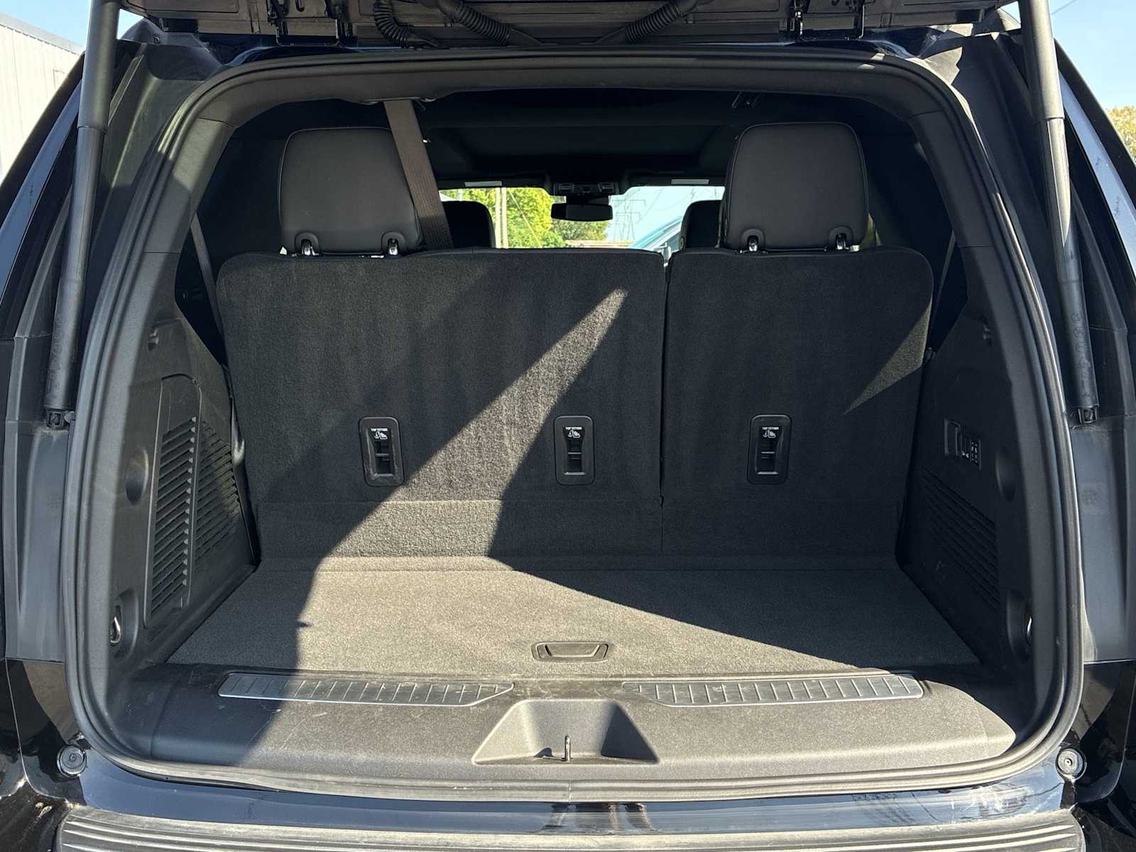 2025 Chevrolet Tahoe RST photo 23