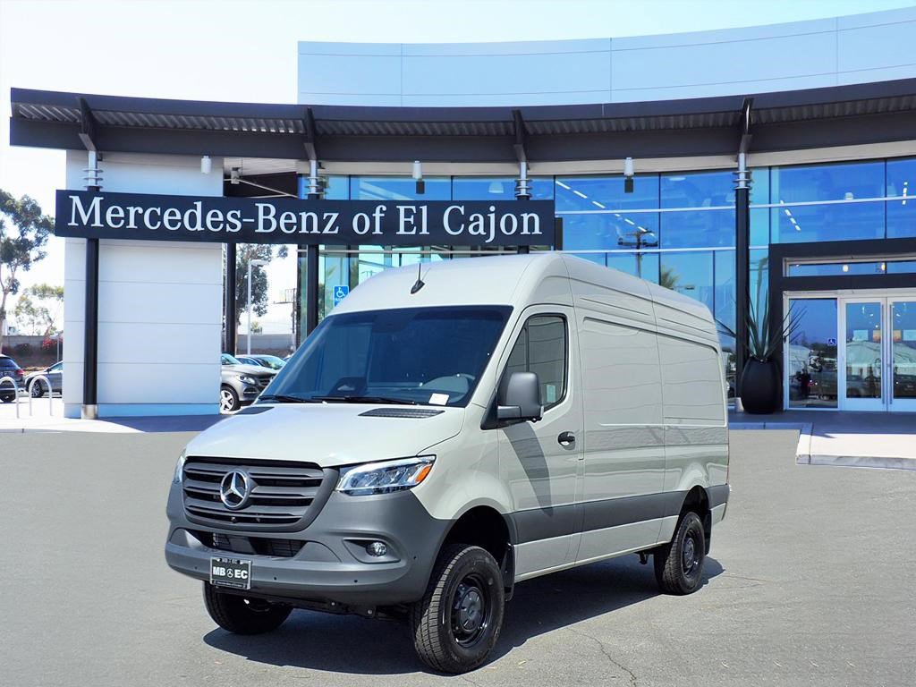 2026 Mercedes-Benz Sprinter Cargo Van Base's photo