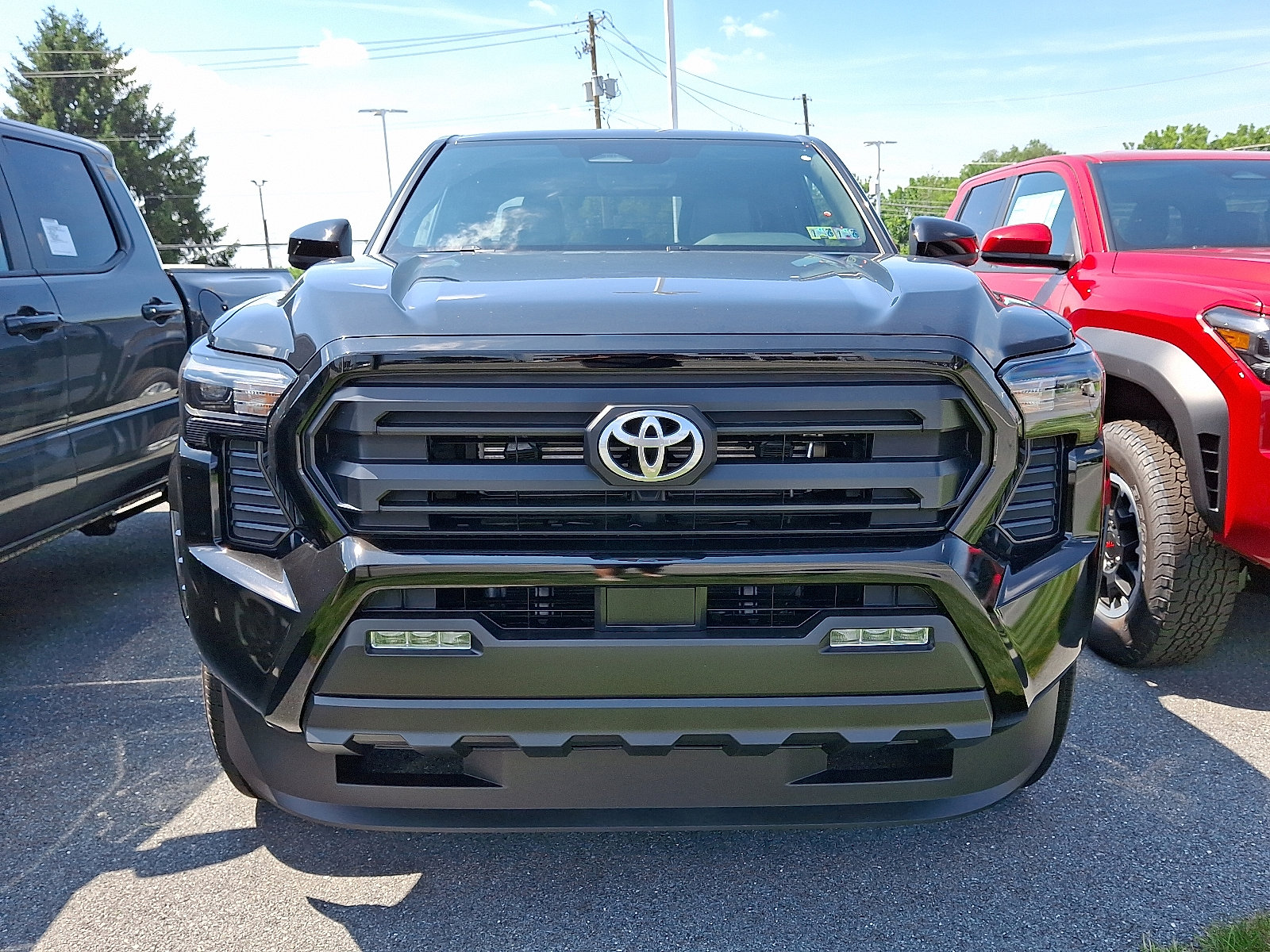 2025 Toyota Tacoma SR5 Double Cab photo 2